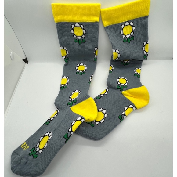 NWT | Clove Compression Socks Flower Power | Sz S - Picture 2 of 6